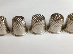 Assorted Metal Sewing Thimbles (5 pack)