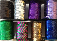 Strung Holographic Sequins (6mm)